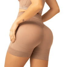 Load image into Gallery viewer, SHORT LEVANTA COLA 5012