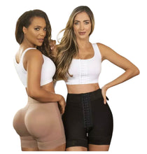 Load image into Gallery viewer, 5035 Short levanta cola con líneas de broches