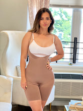 Load image into Gallery viewer, 200 Bodysuit short seamless back coverage
